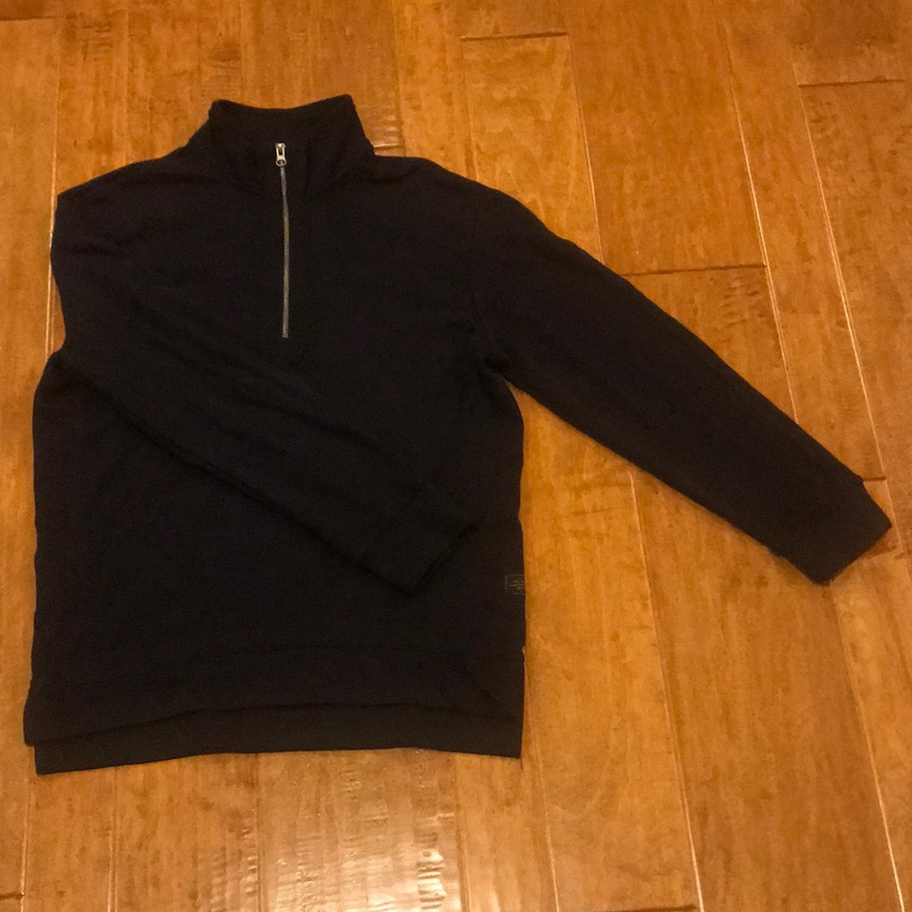 Six Lincoln Pullover